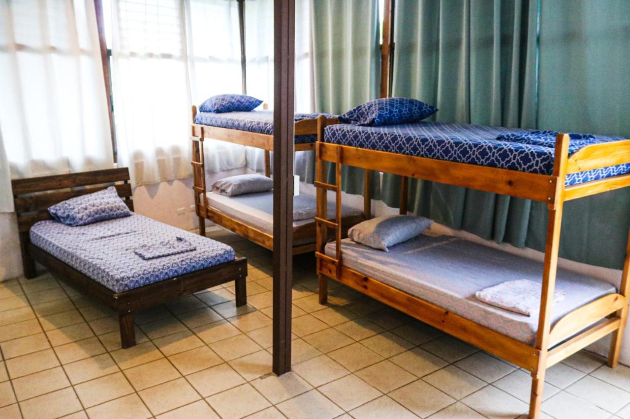 Hotel Adventure Lodge Jacó Kültér fotó