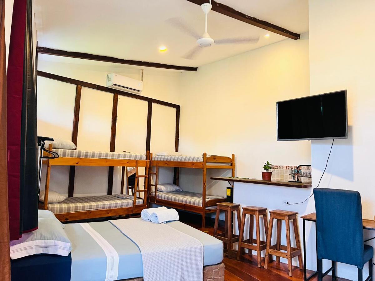 Hotel Adventure Lodge Jacó Kültér fotó