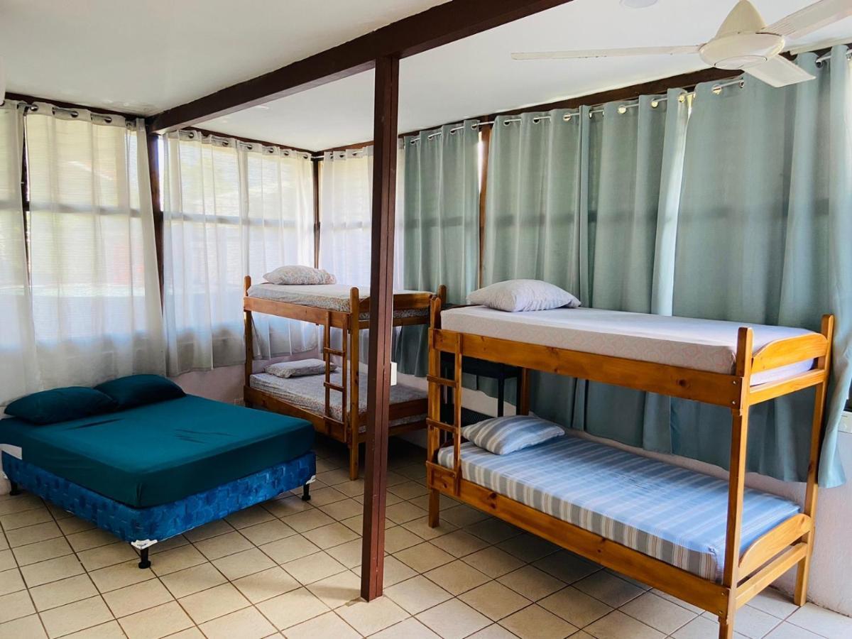 Hotel Adventure Lodge Jacó Kültér fotó
